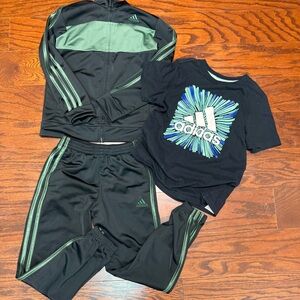 Adidas black and green size 7 kids